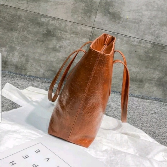 ROME Crocodile Vegan Leather Tote Shoulder Bag - Picture 8 of 8